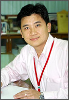 Assistant Professor Noppadon Tangpukdee
