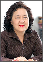 Associate Professor and Medical Technologist Varunee Desakorn