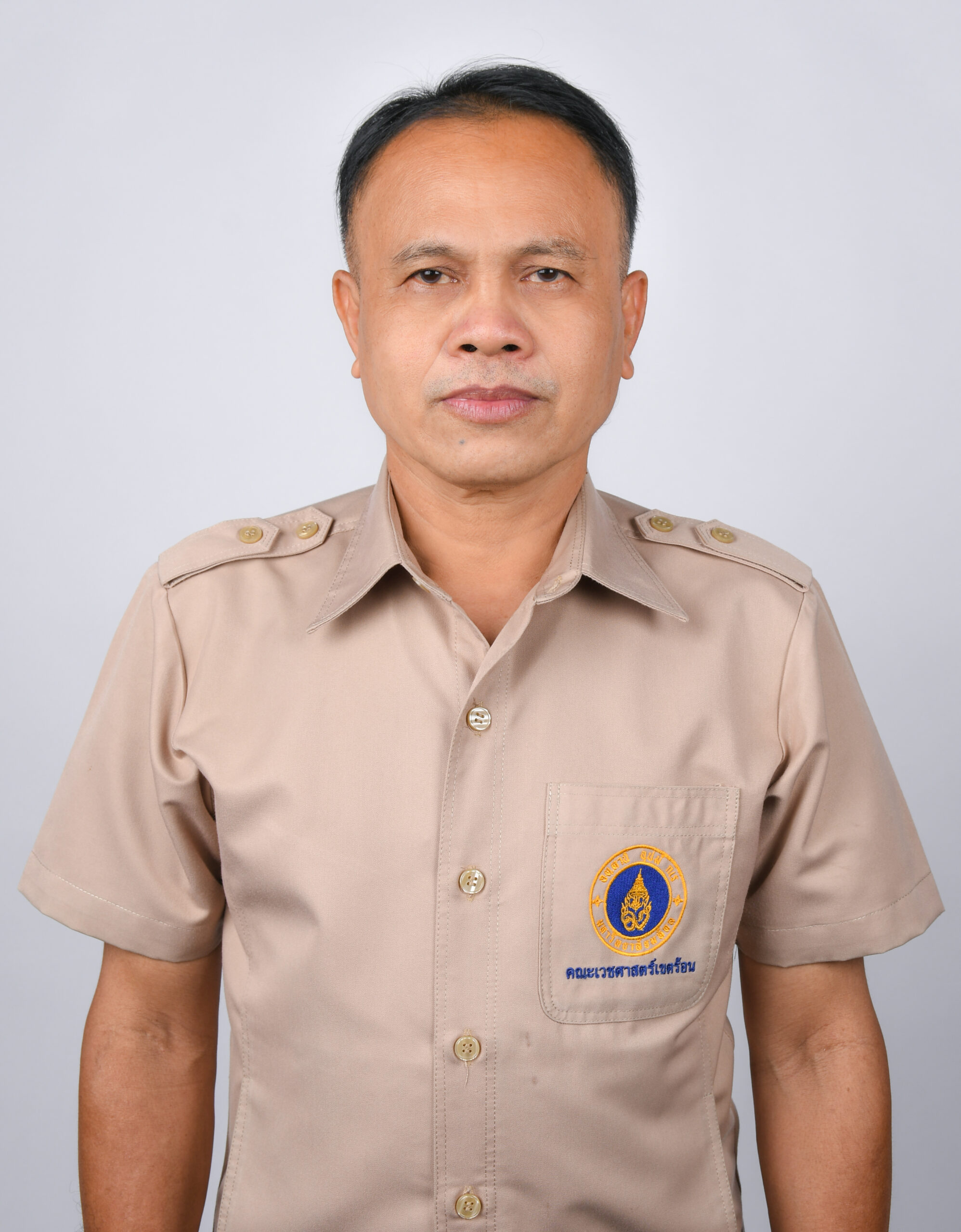 นายฉลอง-สังข์สิทธิ์