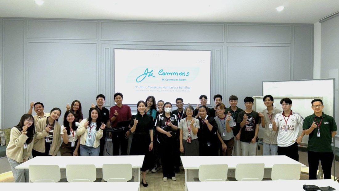 Tropical Medicine Program students with faculty members of the Department of Tropical Hygiene at JK Commons Room